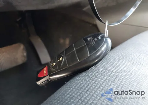 2012 Jeep Grand Cherokee Laredo из США, поврежденный, VIN 1C4RJFAG1CC302791